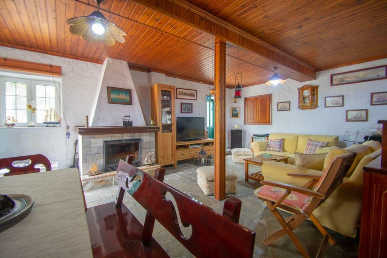 Traditional Village House Meson Yerakarion Ngoại thất bức ảnh