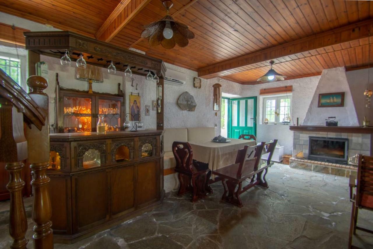 Traditional Village House Meson Yerakarion Ngoại thất bức ảnh